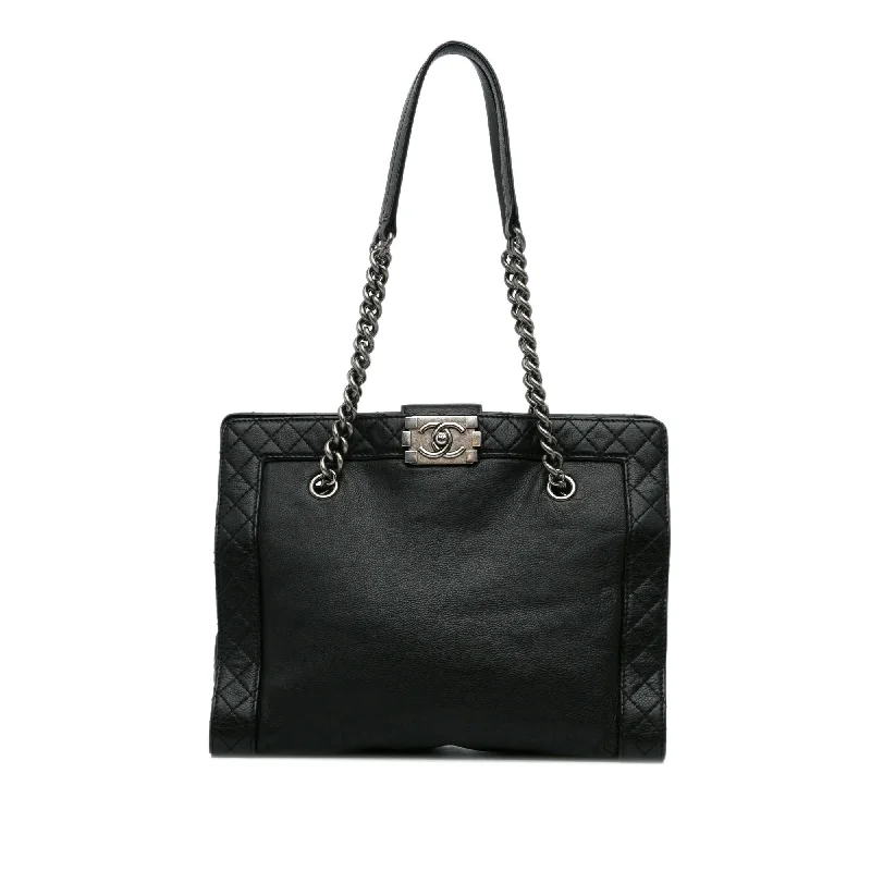 Chanel Medium Calfskin Boy Reverso Shopping Tote (SHG-odyl7T)