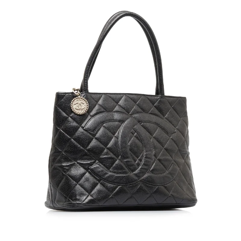 Chanel Caviar Medallion Tote Bag (fR3L7k)