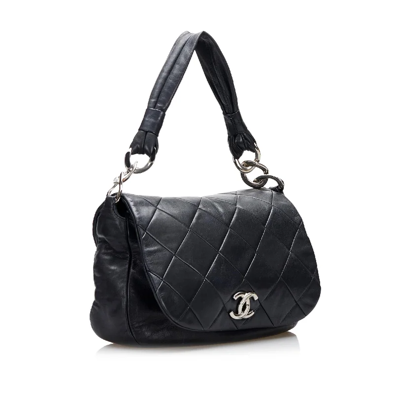 Chanel CC Matelasse Flap Shoulder Bag (zDsbDL)