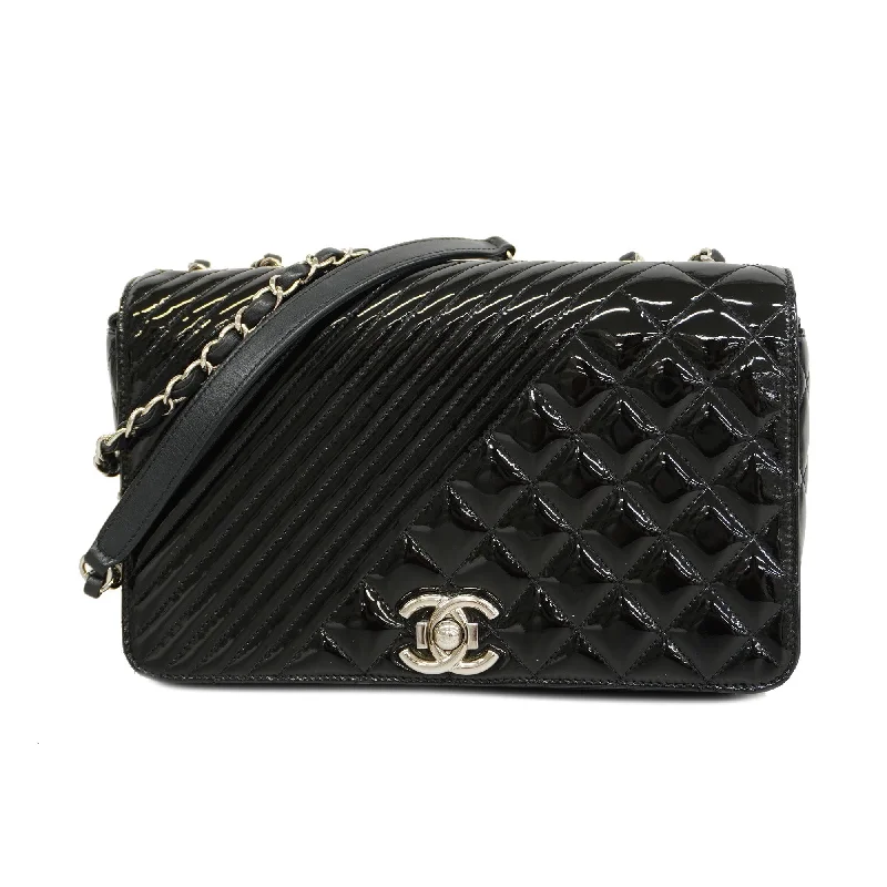 CHANEL  Matelasse Boy  Chain Shoulder Women's Shoulder Bag